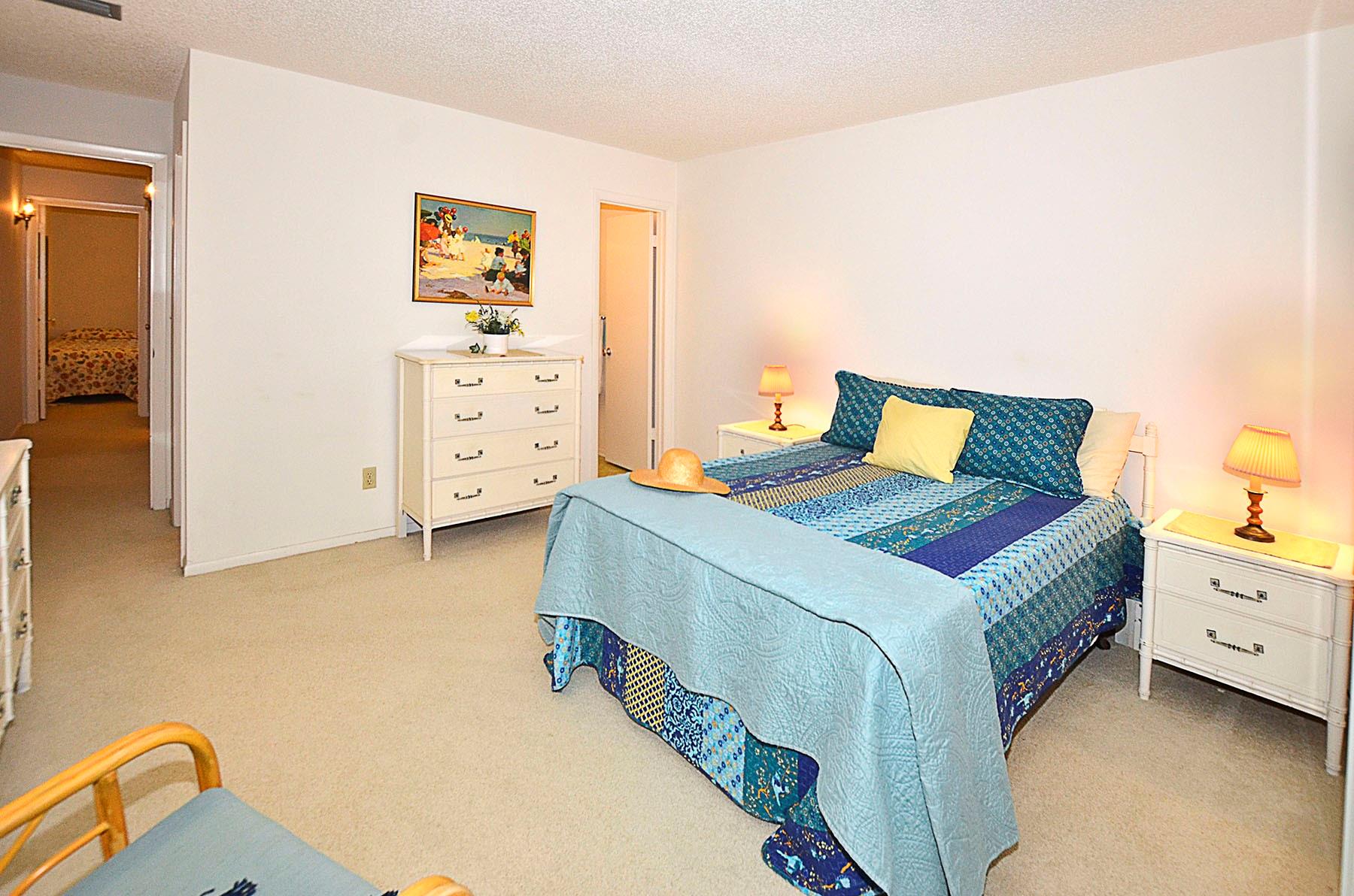 70 Royal Oak Court 201 Property Photo 20