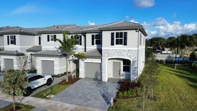 4611 Nw 118 Ave Property Photo 1