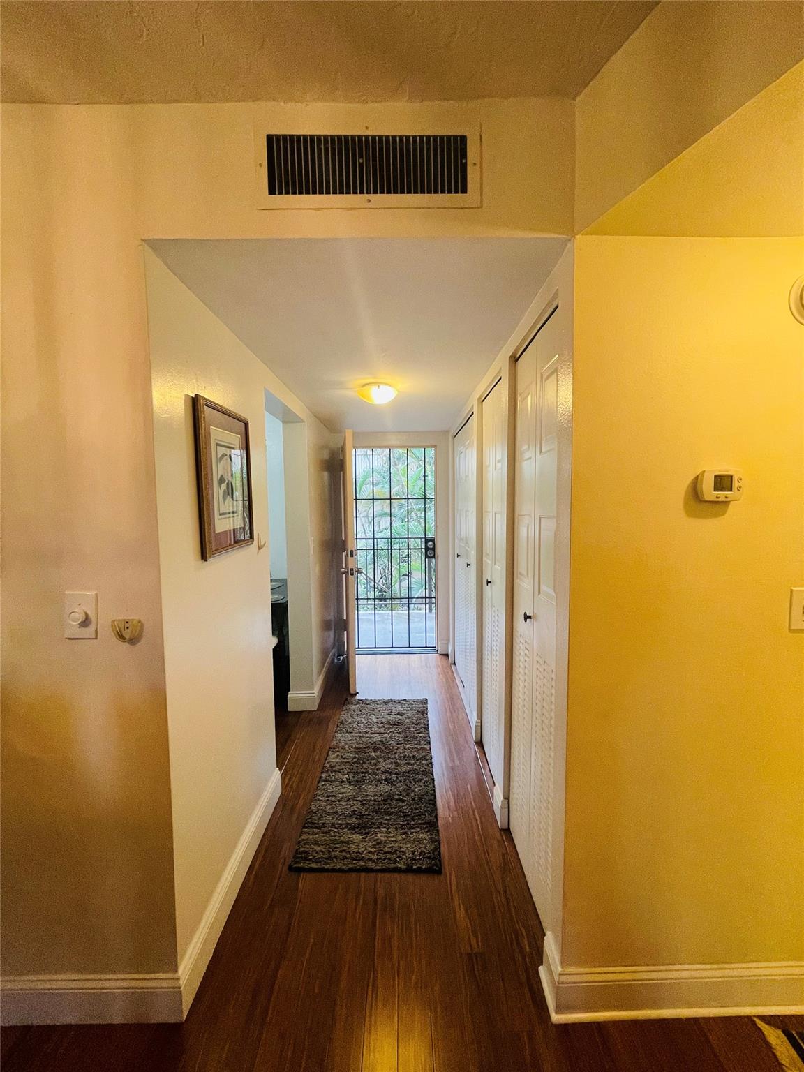 2871 Somerset Dr 212 Property Photo 7