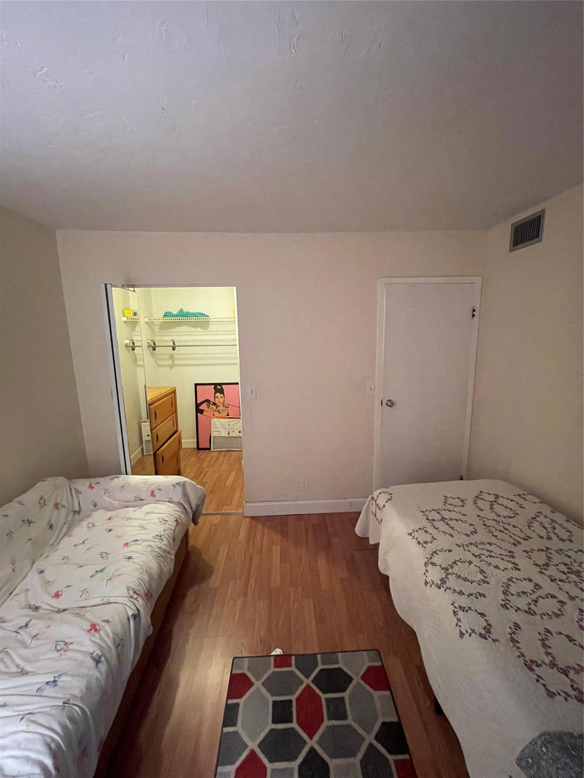 2871 Somerset Dr 212 Property Photo 29