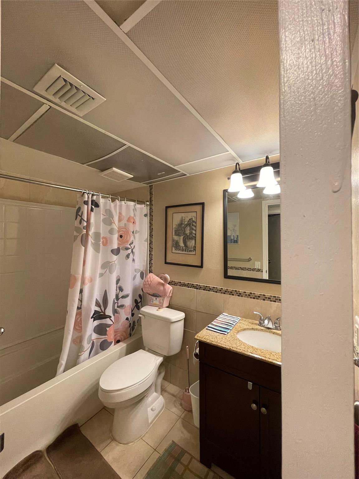 2871 Somerset Dr 212 Property Photo 31