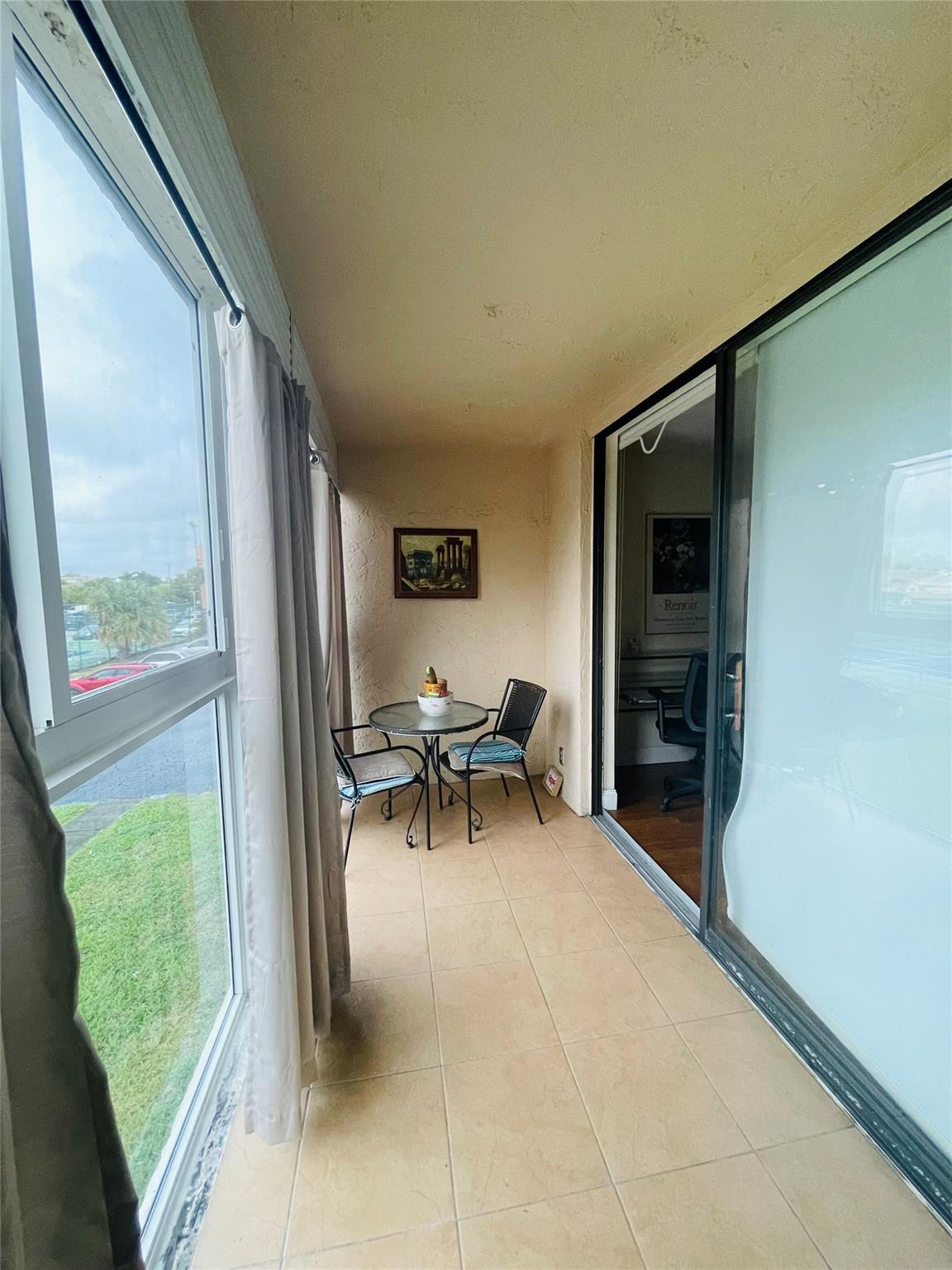 2871 Somerset Dr 212 Property Photo 35