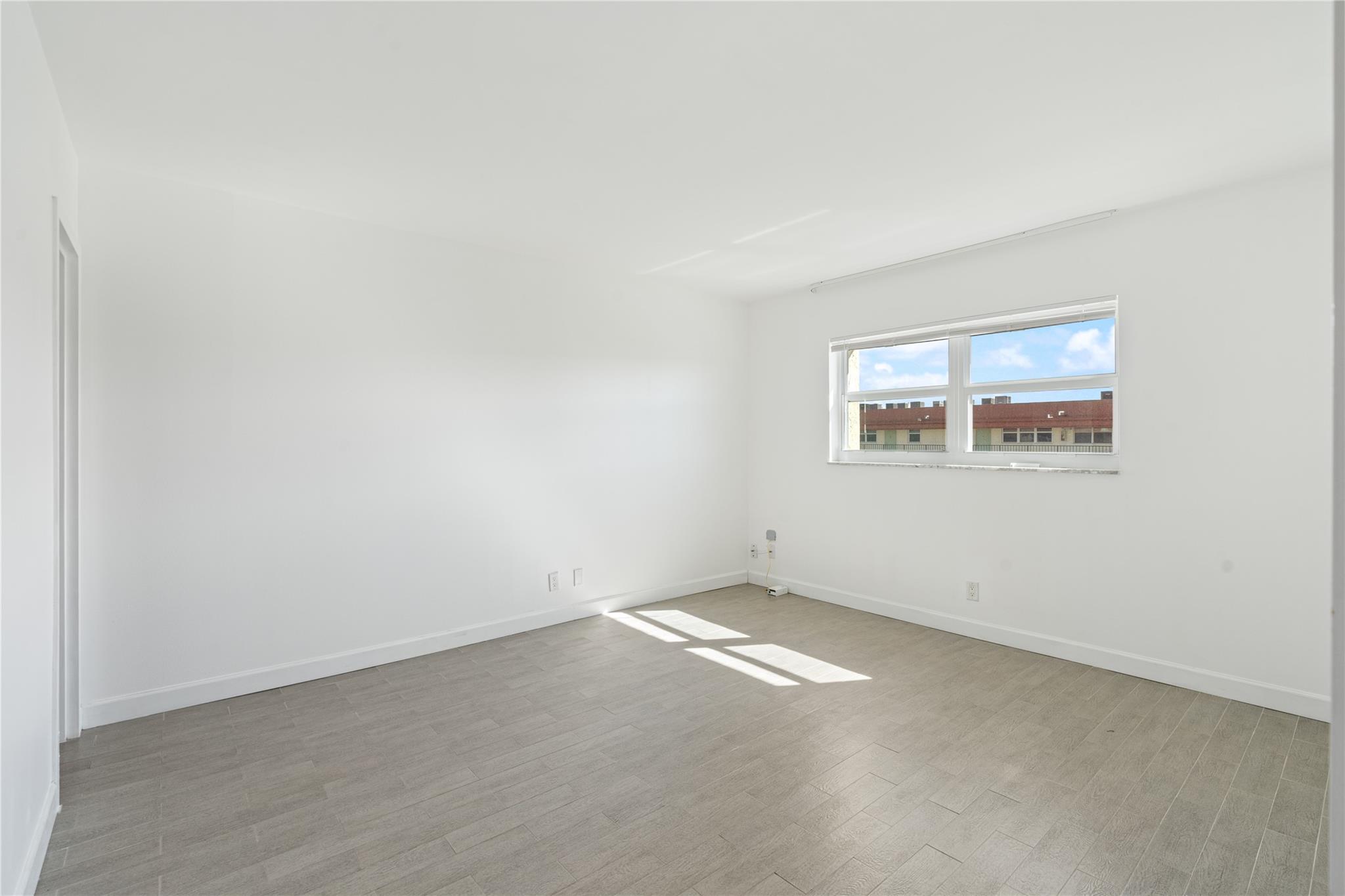 5321 Ne 24th Ter 506a Property Photo 10