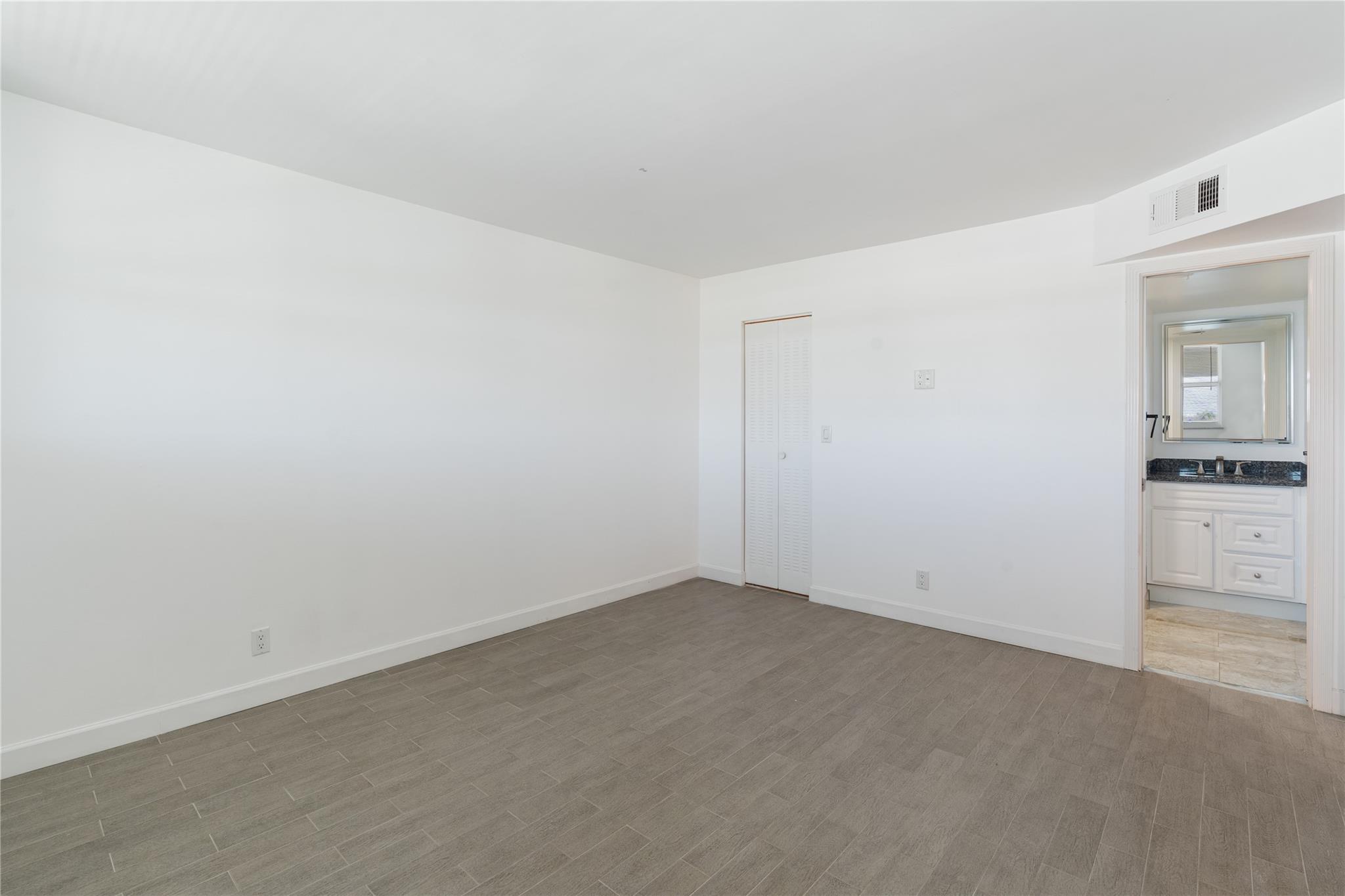 5321 Ne 24th Ter 506a Property Photo 14