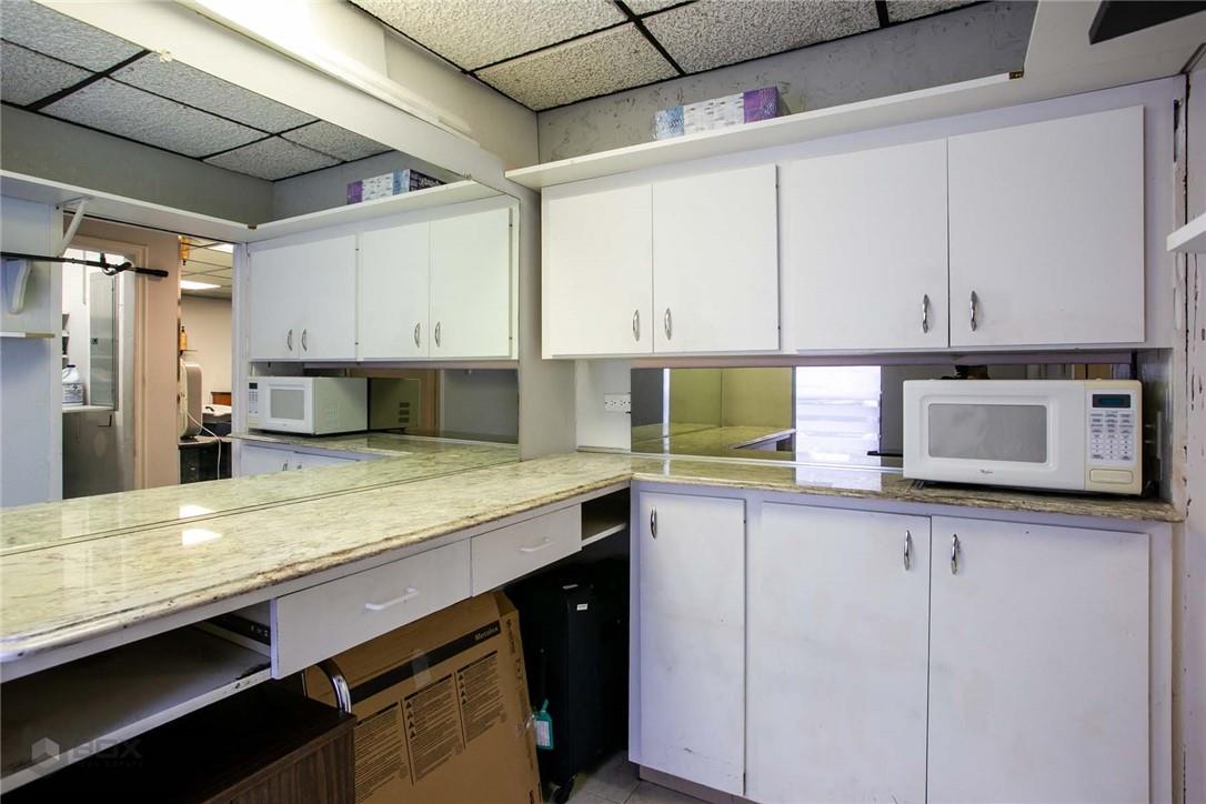 3000 N University Dr 3h Property Photo 18