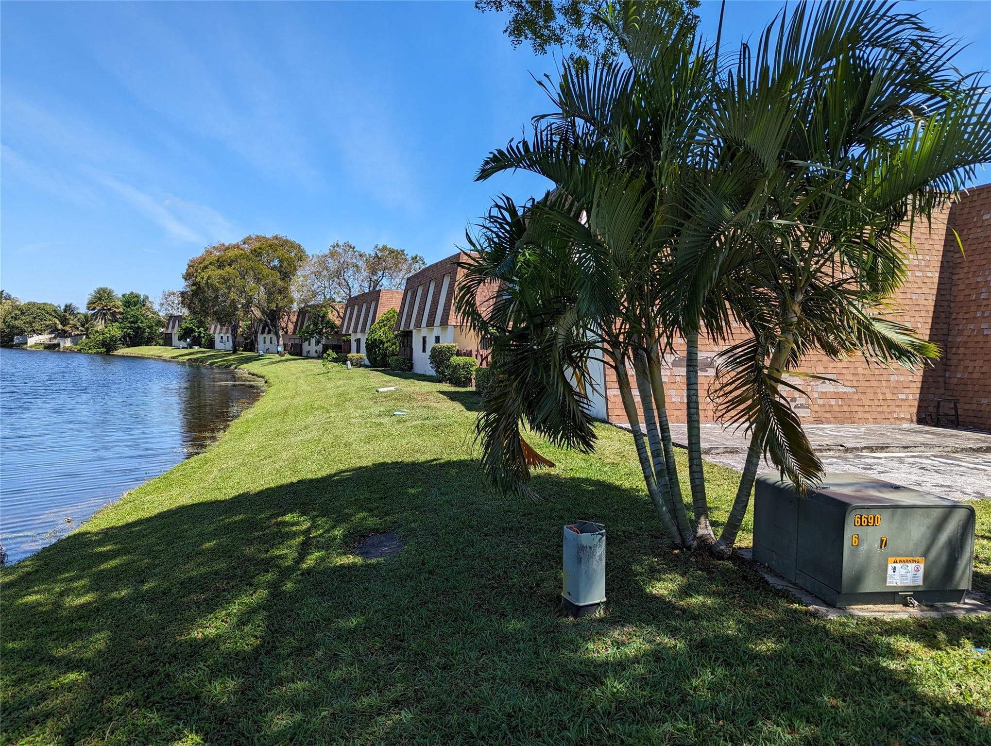 136 San Remo Blvd Property Photo 1