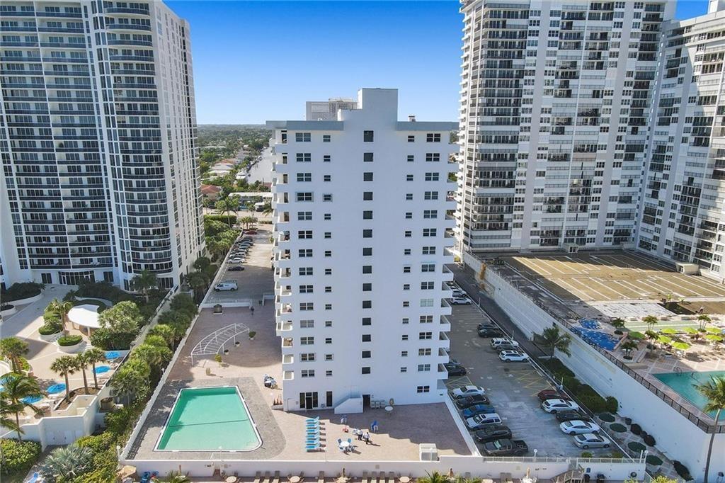 4250 Galt Ocean Dr 2h Property Photo 2