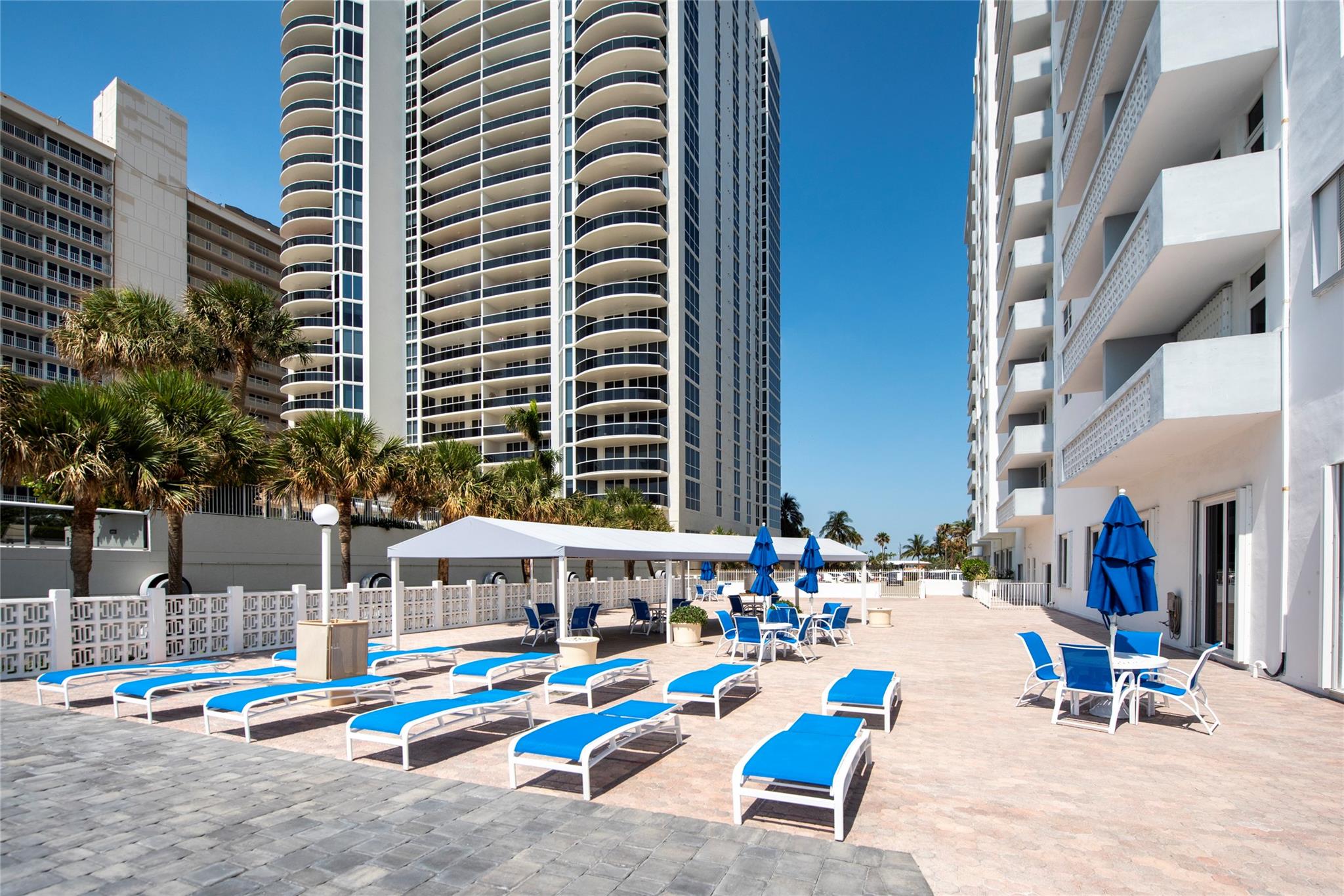 4250 Galt Ocean Dr 2h Property Photo 8