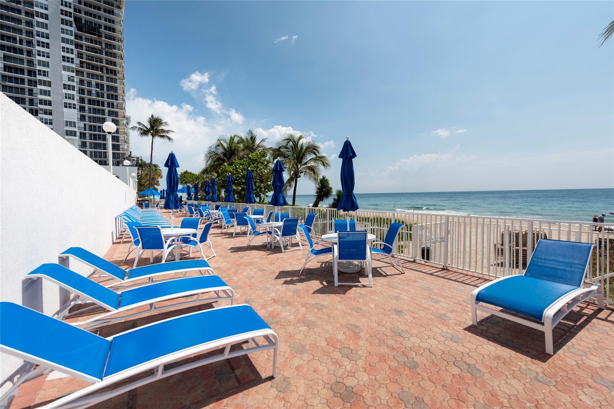 4250 Galt Ocean Dr 2h Property Photo 11