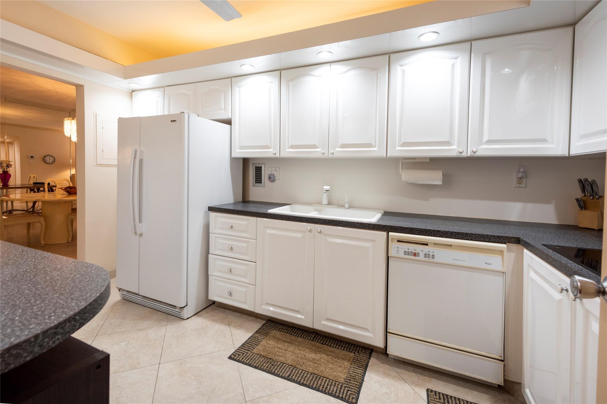 4250 Galt Ocean Dr 2h Property Photo 32