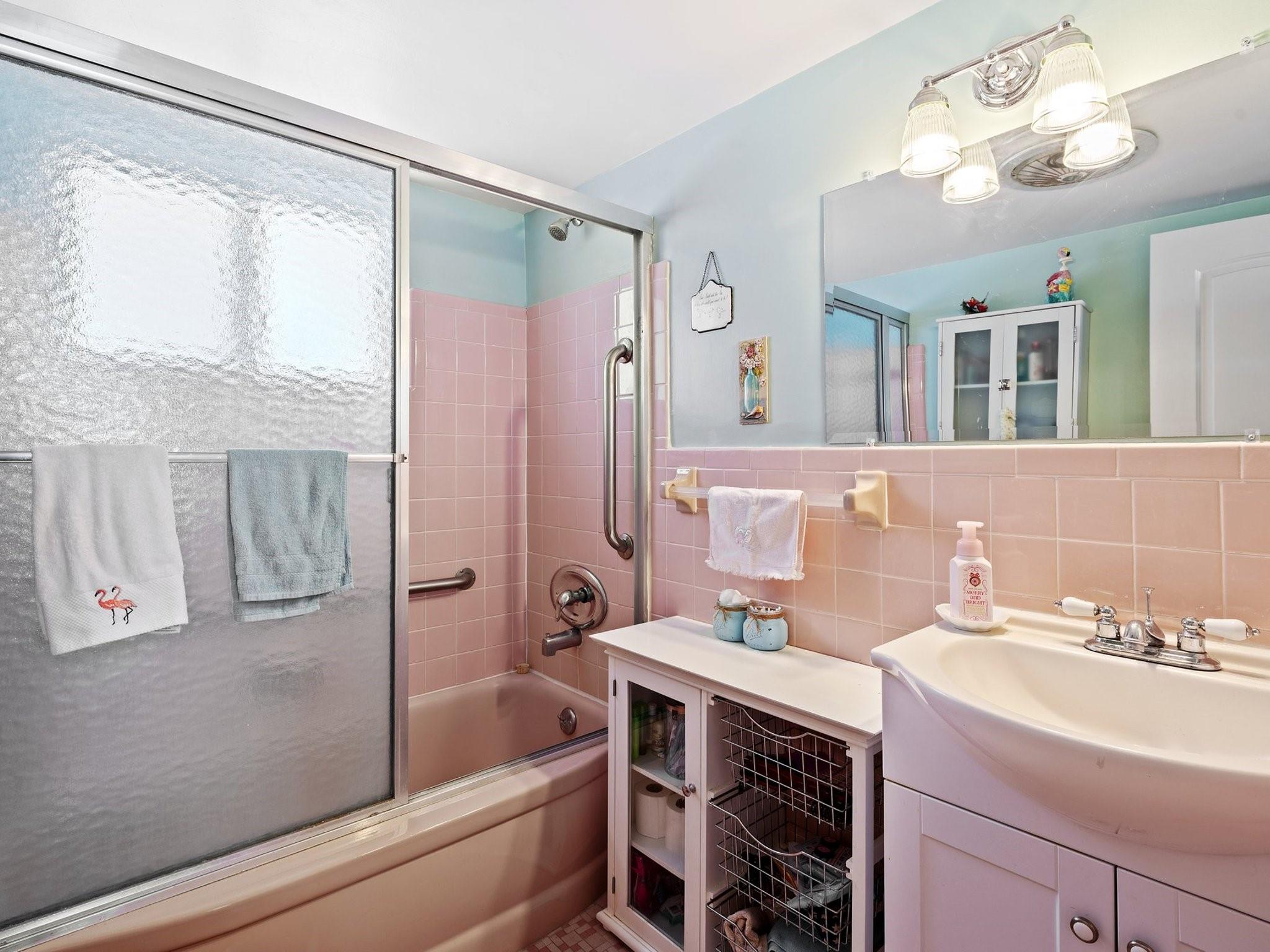 401 N Riverside Dr 503 Property Photo 24
