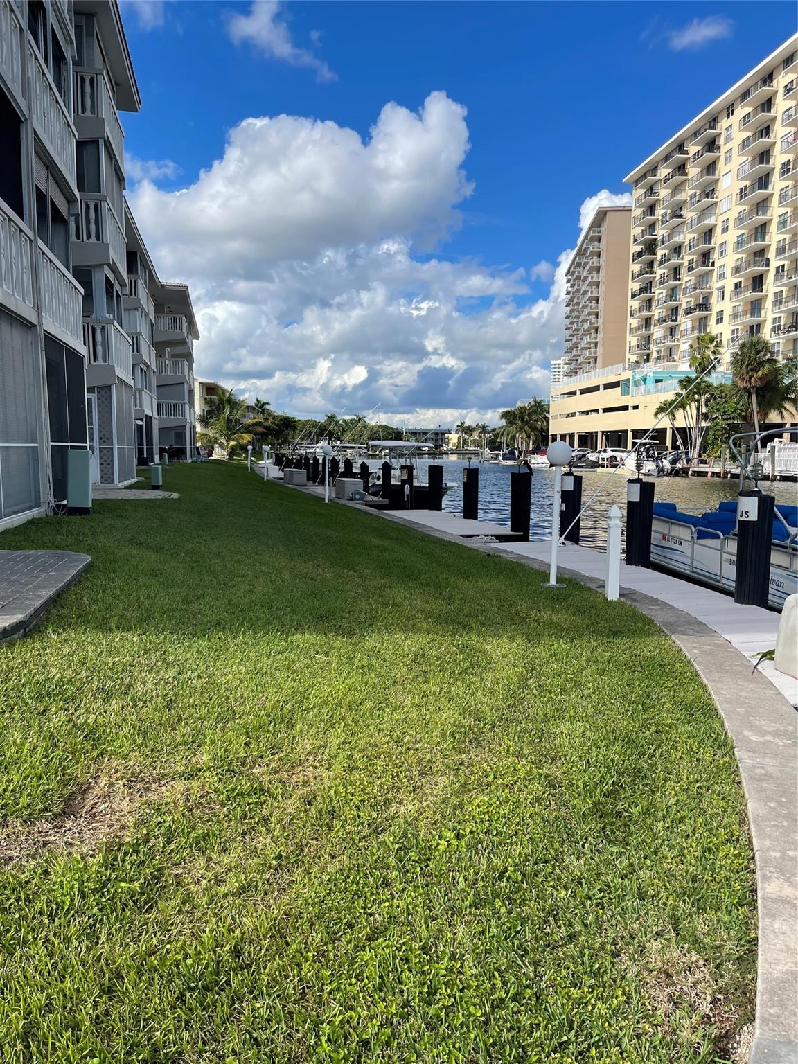 450 Paradise Isle Blvd Property Photo 3