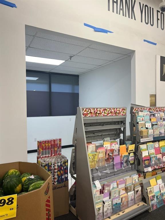 1630 W 49th Street Property Photo 3