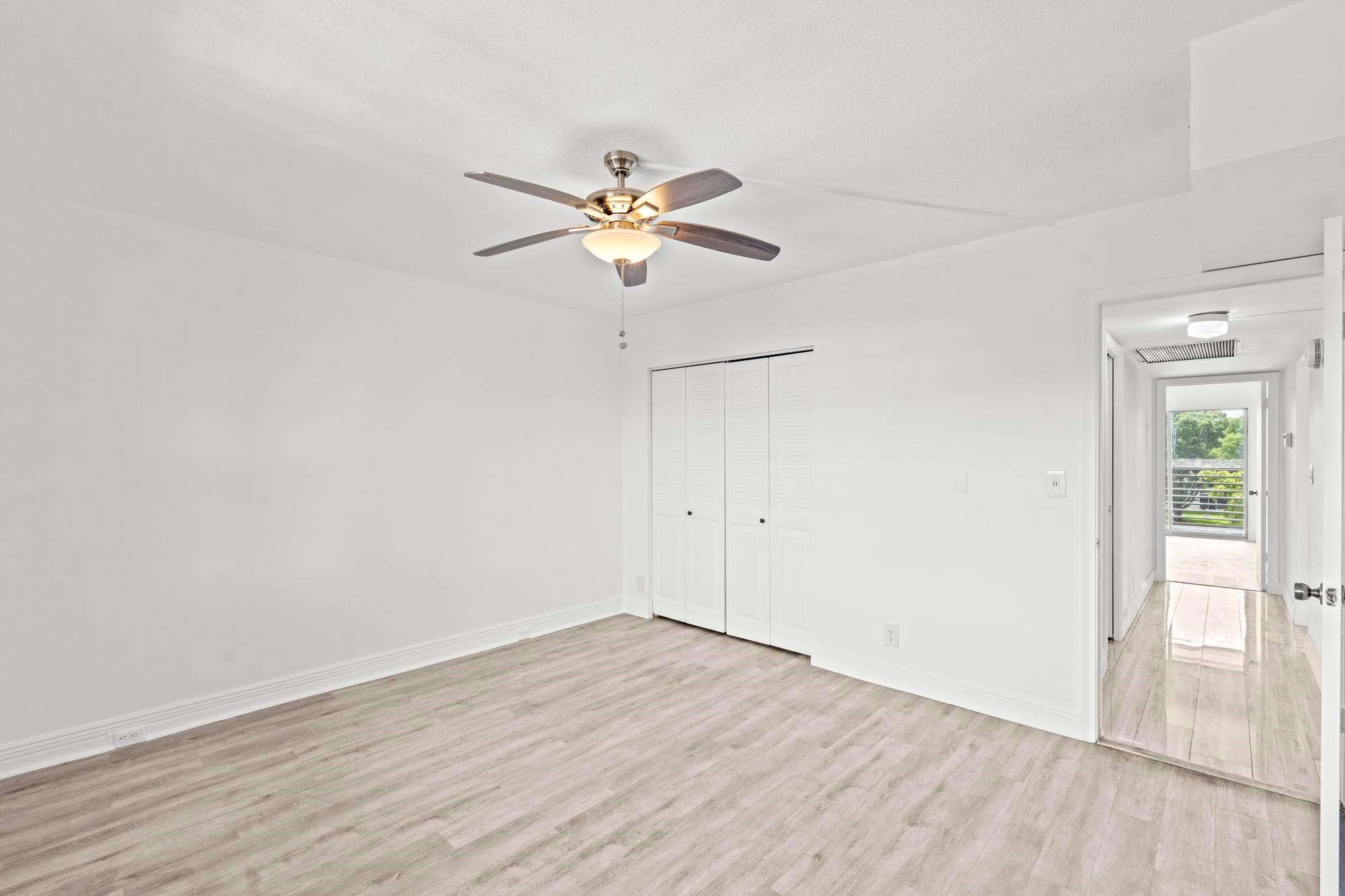 2304 Lucaya Ln B4 Property Photo 11