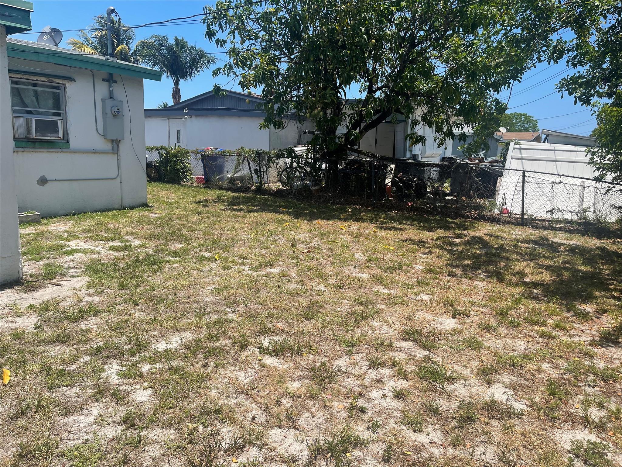 672 Nw 20th Ct Property Photo 15