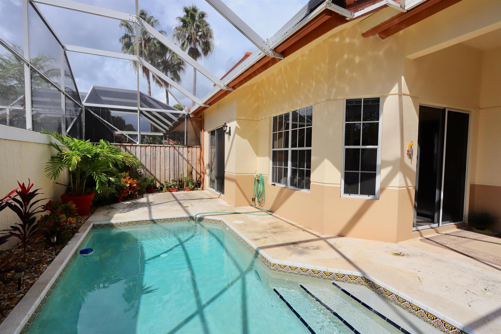 77 Spyglass Way N Property Photo 7