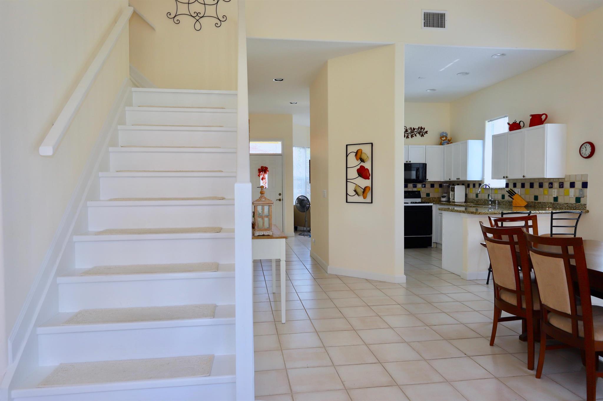 77 Spyglass Way N Property Photo 12