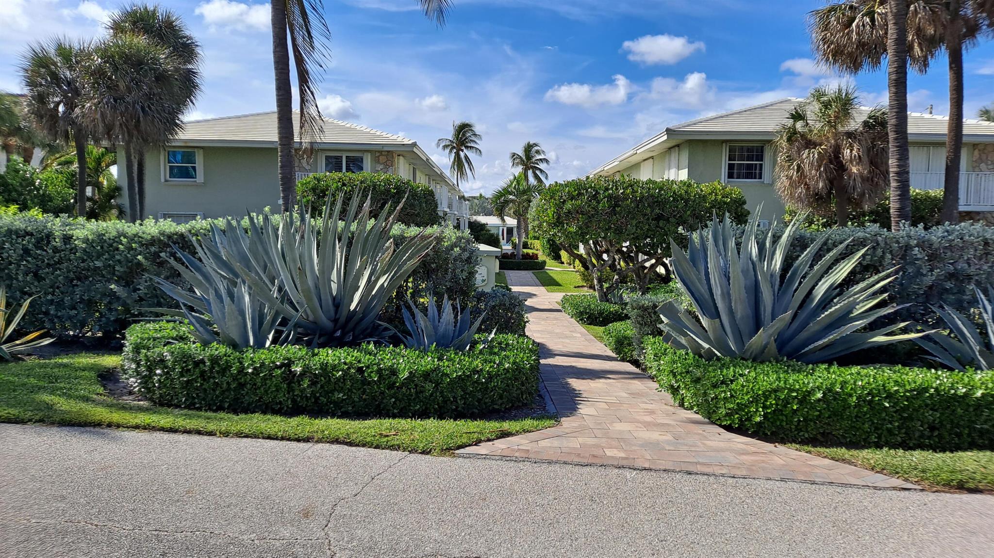 5500 Old Ocean Boulevard 202 Property Photo 6