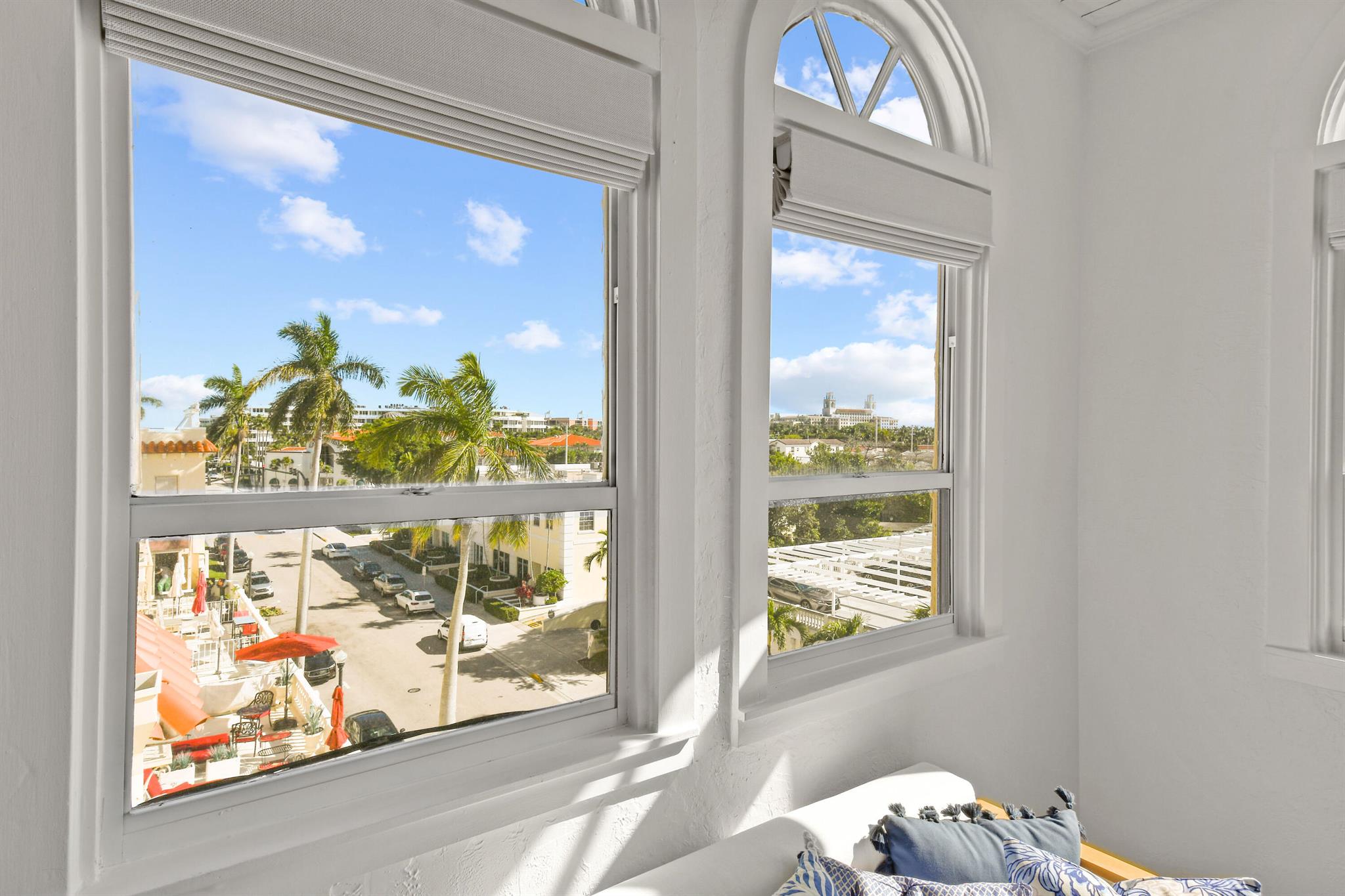 235 Sunrise Avenue Ph6 Property Photo 6