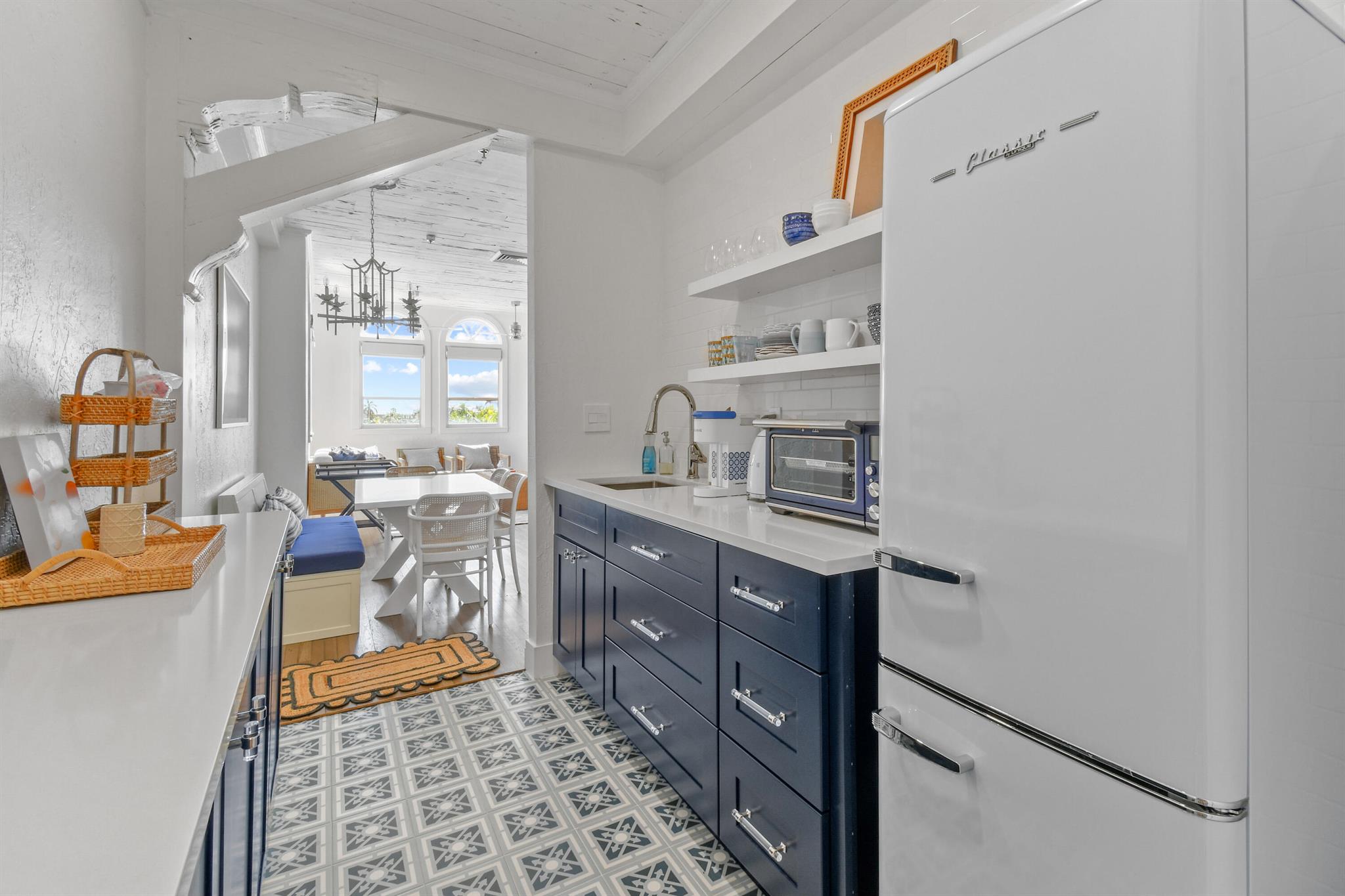 235 Sunrise Avenue Ph6 Property Photo 17
