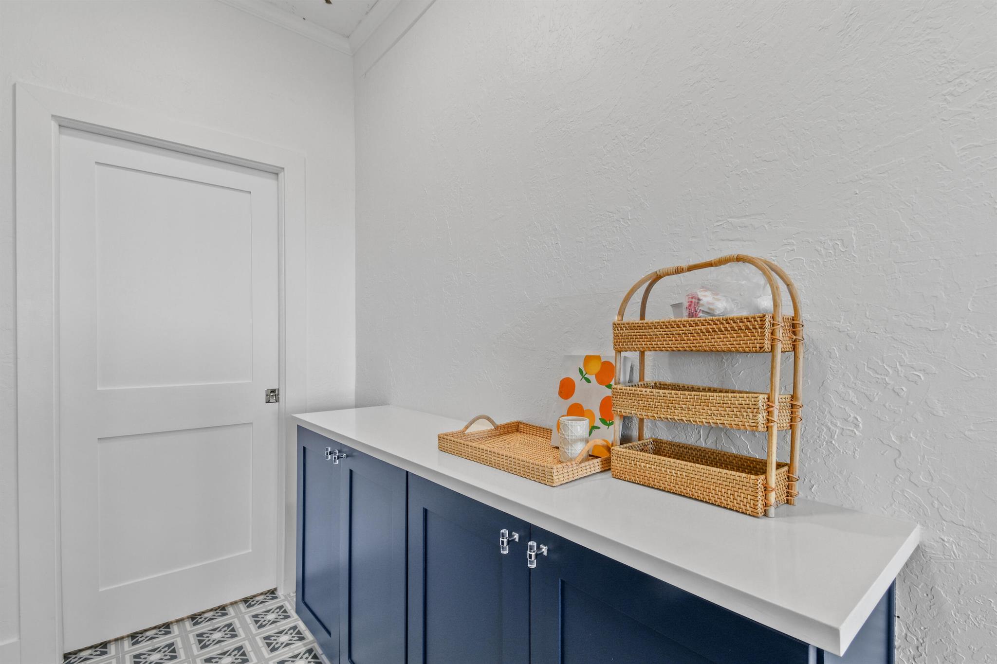 235 Sunrise Avenue Ph6 Property Photo 19