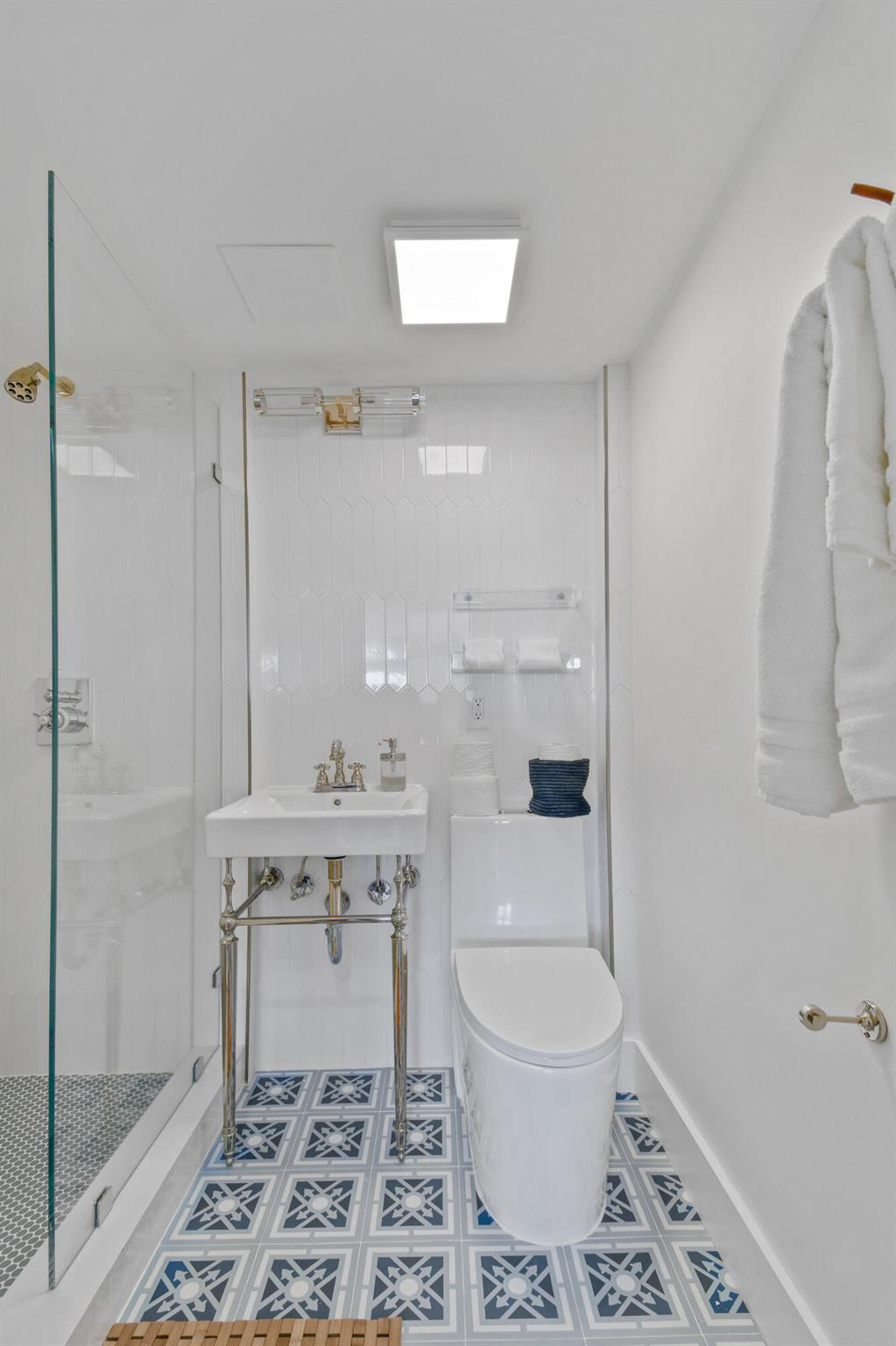 235 Sunrise Avenue Ph6 Property Photo 22
