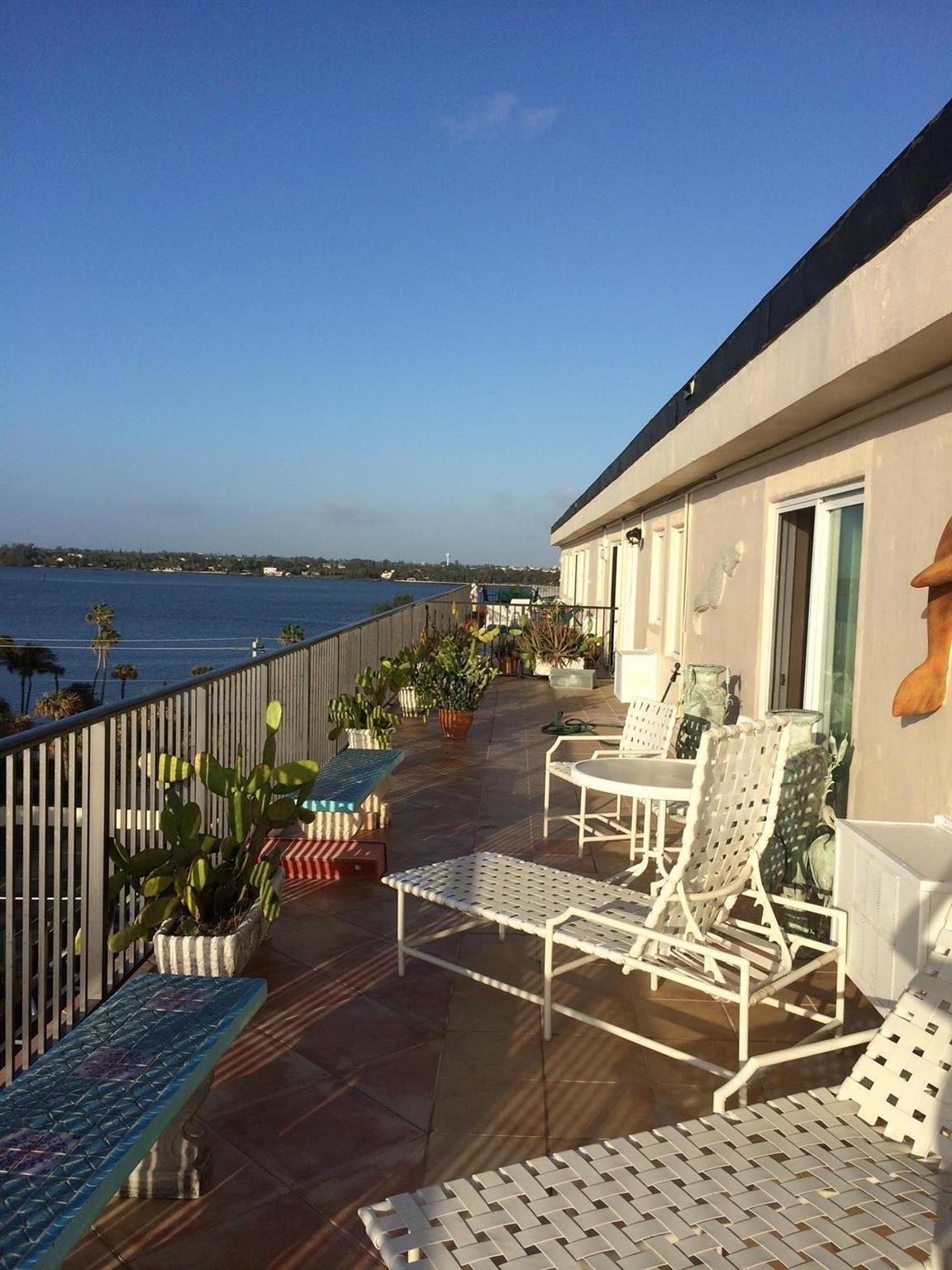 3030 S Ocean Boulevard S 652 Property Photo 6