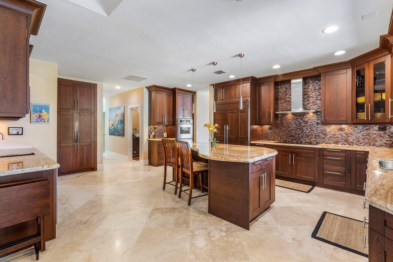 6980 Se Harbor Circle Property Photo 12