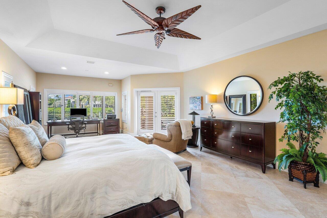 6980 Se Harbor Circle Property Photo 20