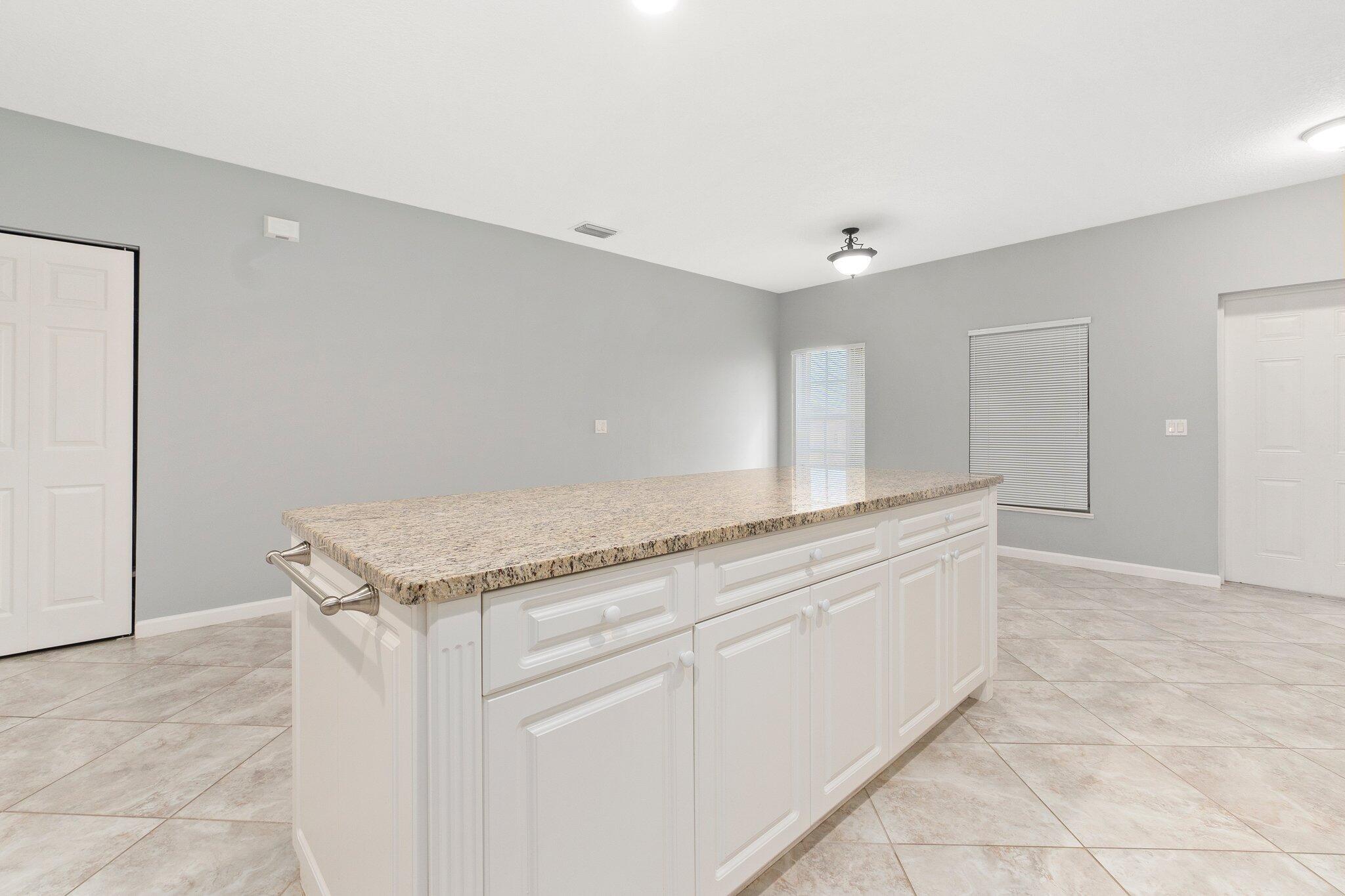 2087 Se Wild Meadow Circle Property Photo 13