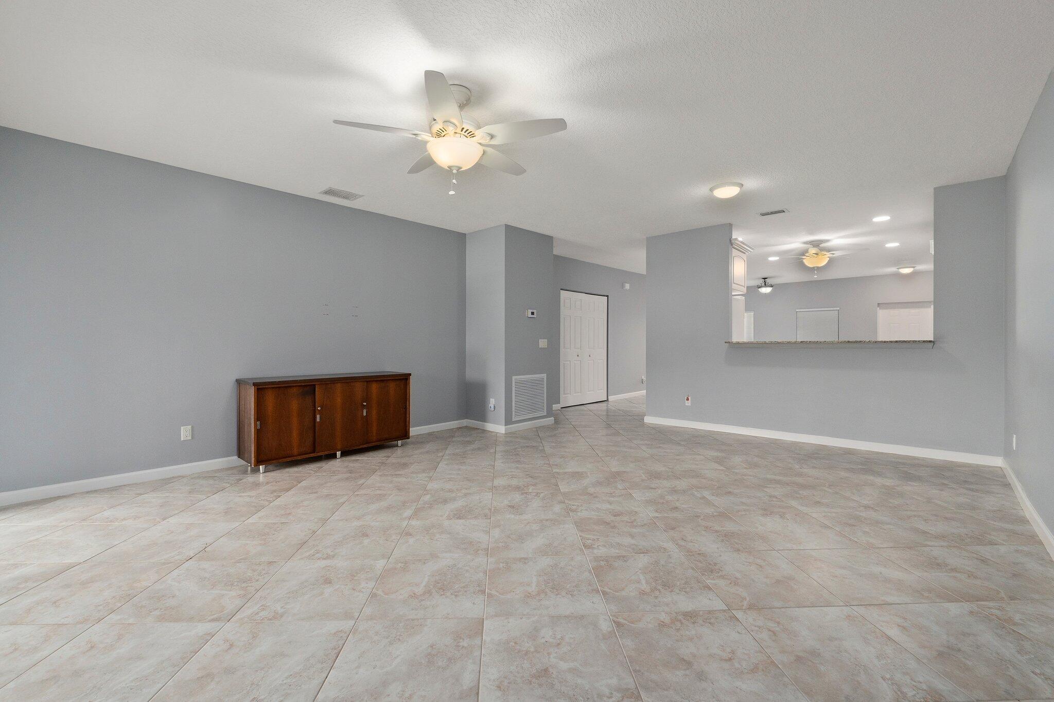 2087 Se Wild Meadow Circle Property Photo 16