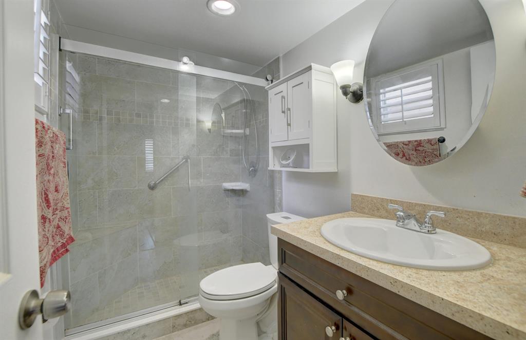 1074 Nw 13th Street 155c Property Photo 11