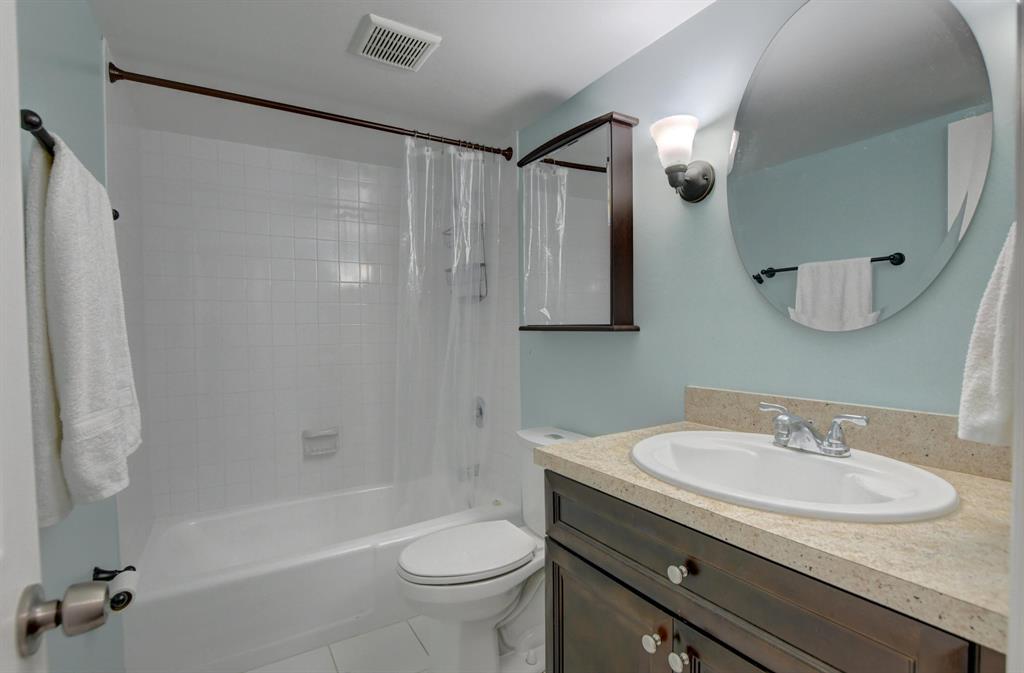 1074 Nw 13th Street 155c Property Photo 15