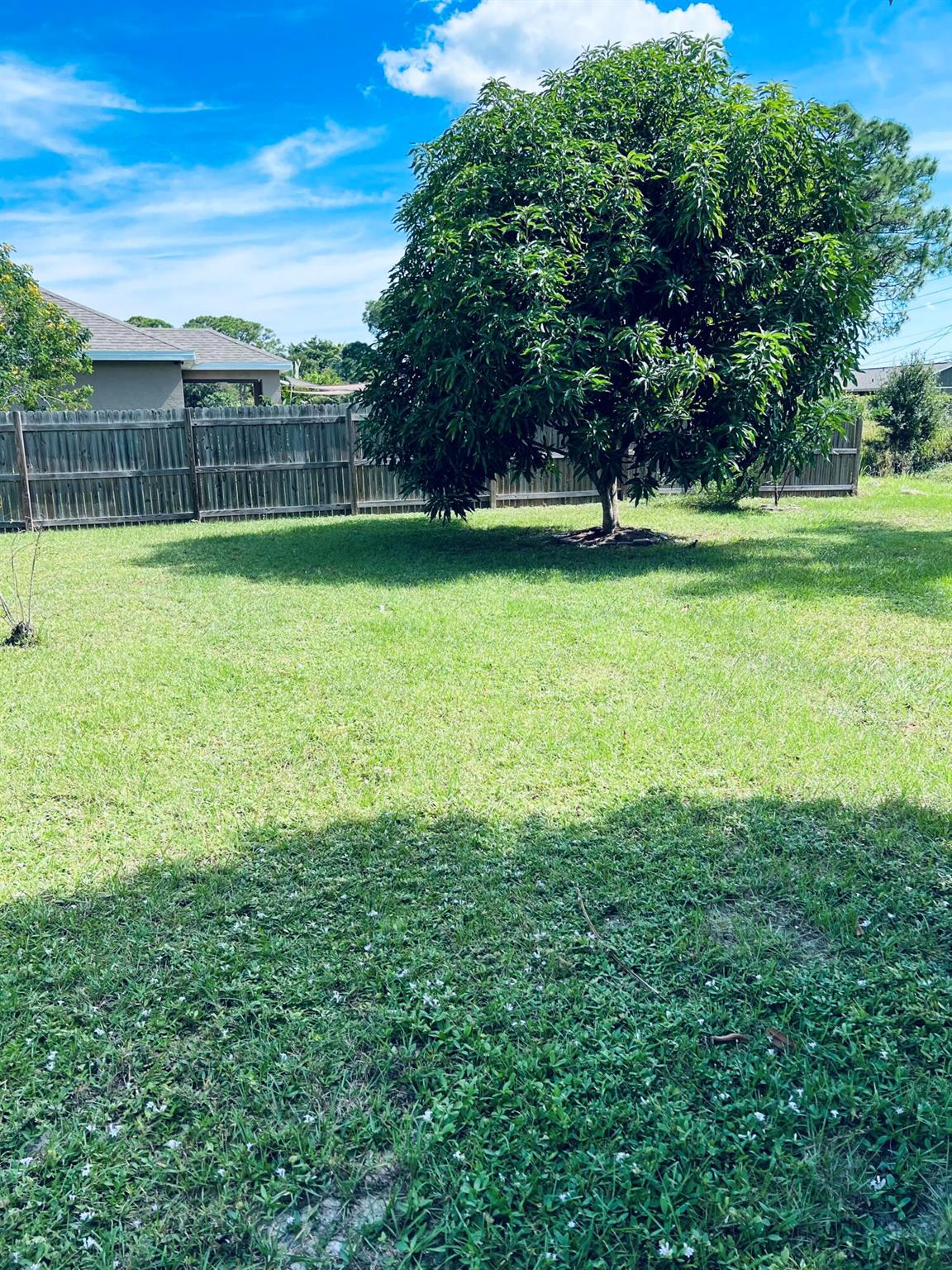 636 Sw Eyerly Avenue Property Photo 13