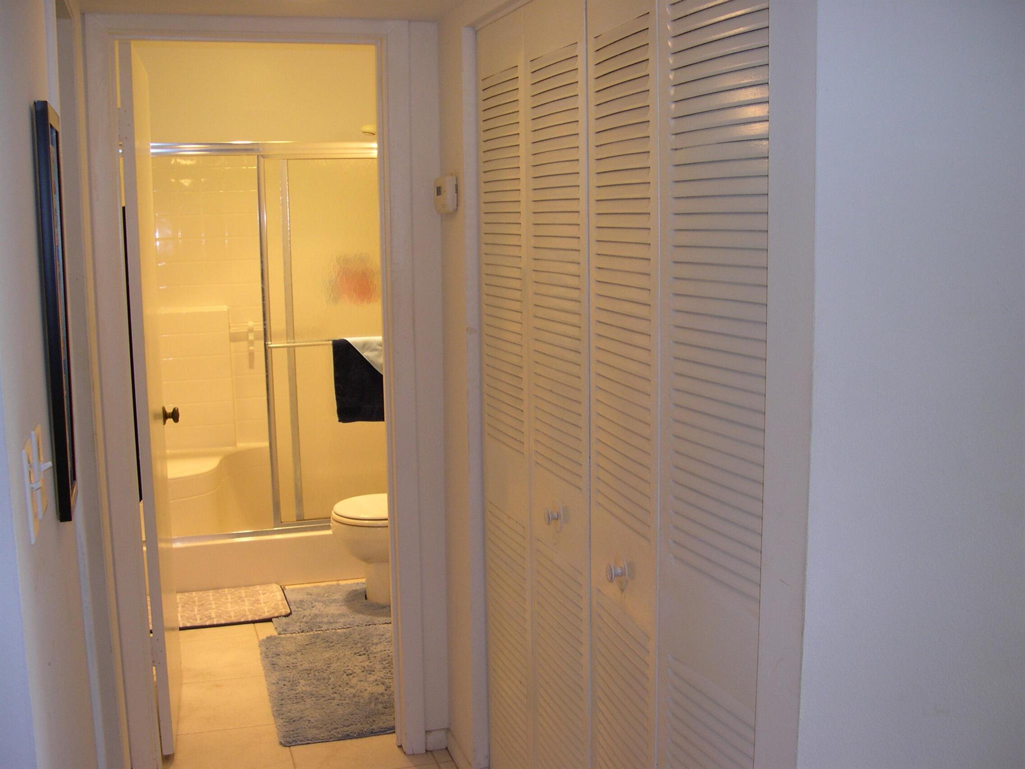 1172 Commodore Court 204 Property Photo 24