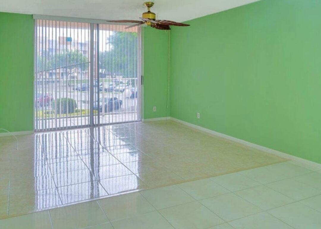 500 Executive Center Drive 2h Property Photo 6