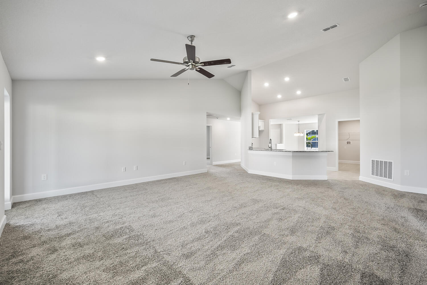 8722 Waterstone Boulevard Property Photo 5