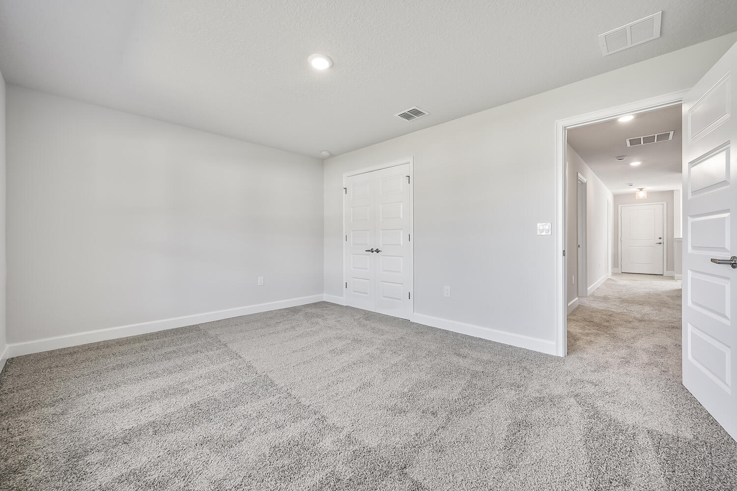 8722 Waterstone Boulevard Property Photo 43