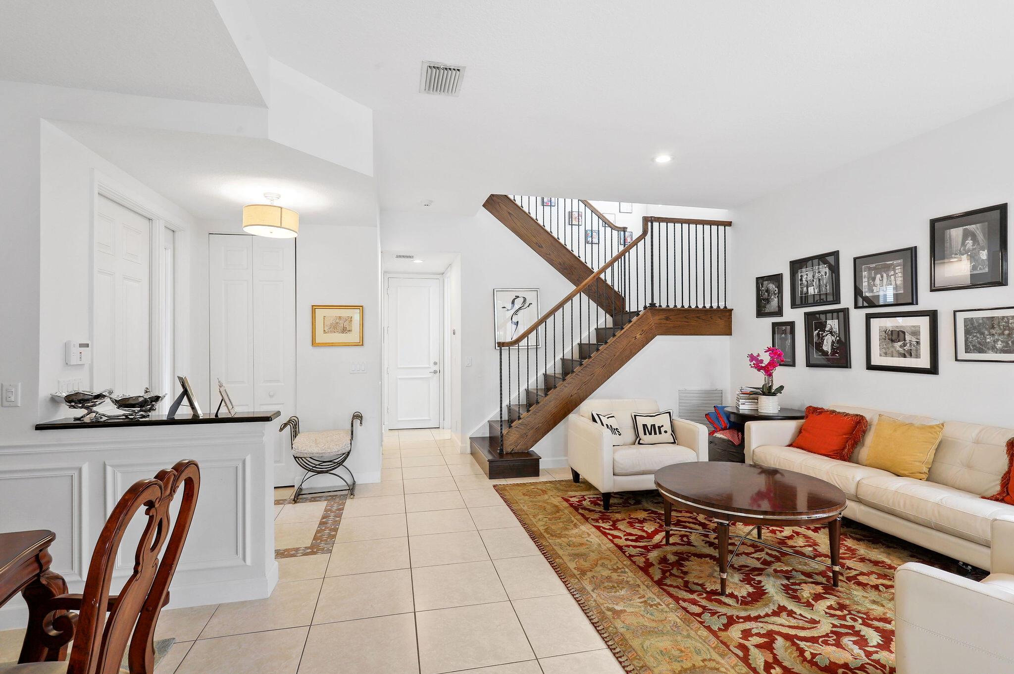 143 Isle Verde Way Property Photo 8