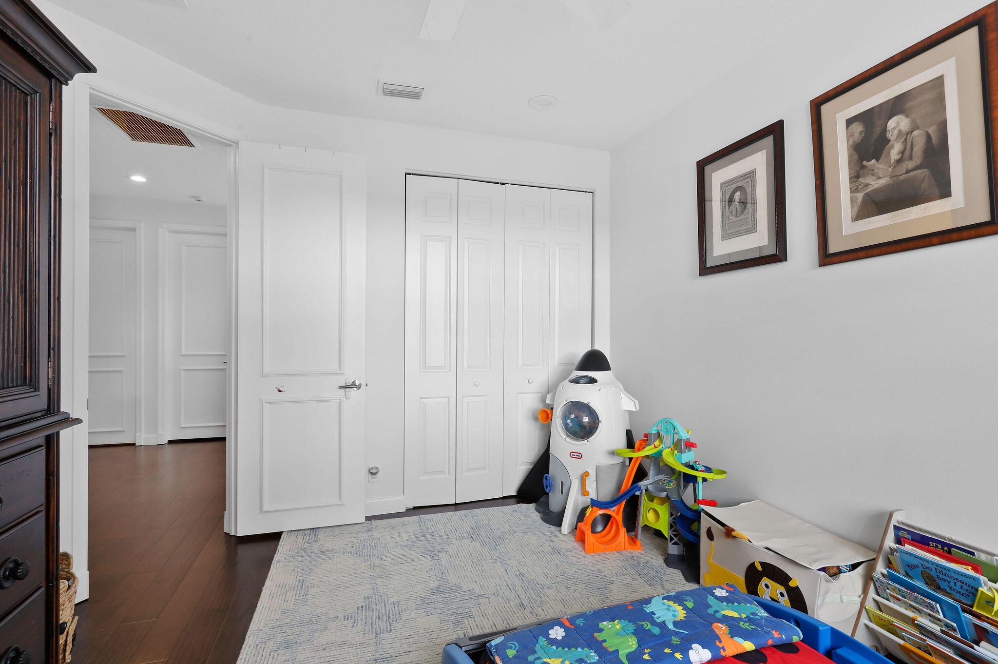 143 Isle Verde Way Property Photo 32