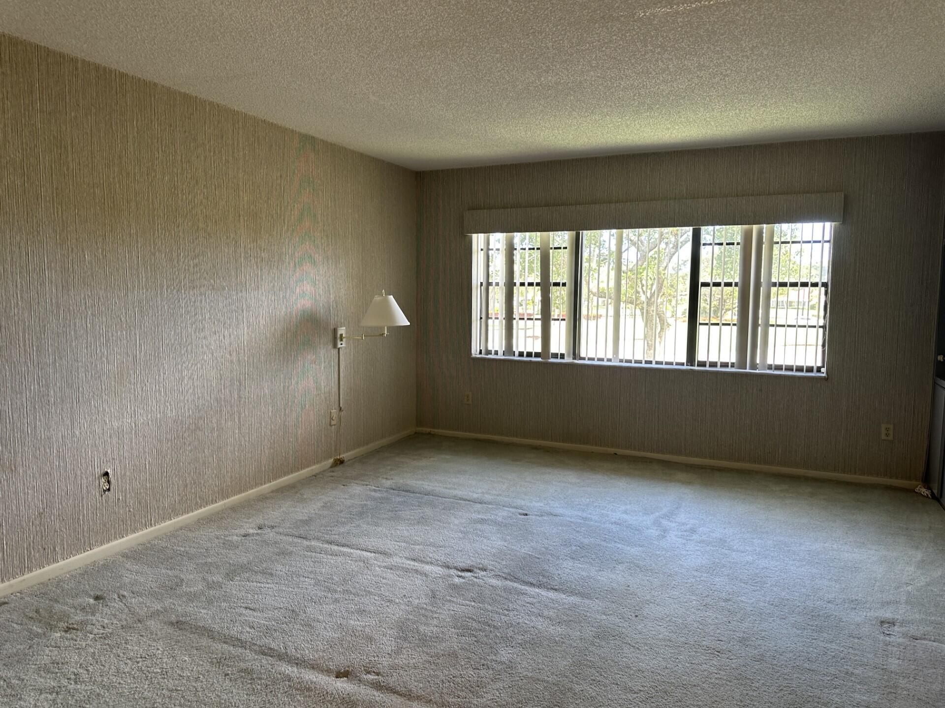 5 Westgate Lane D Property Photo 10