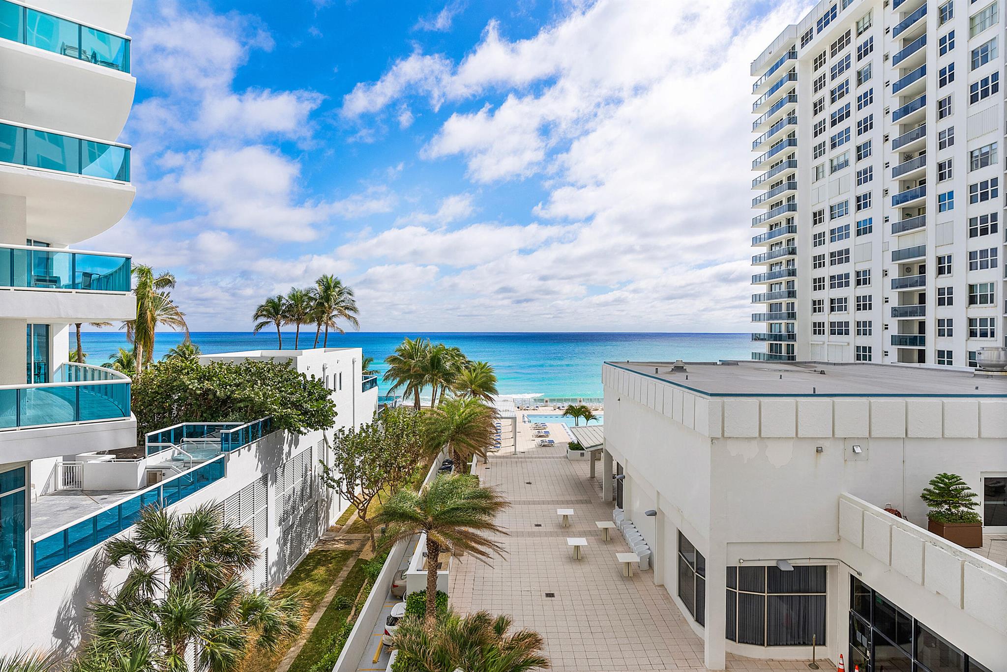 2751 S Ocean Drive 504n Property Photo 2