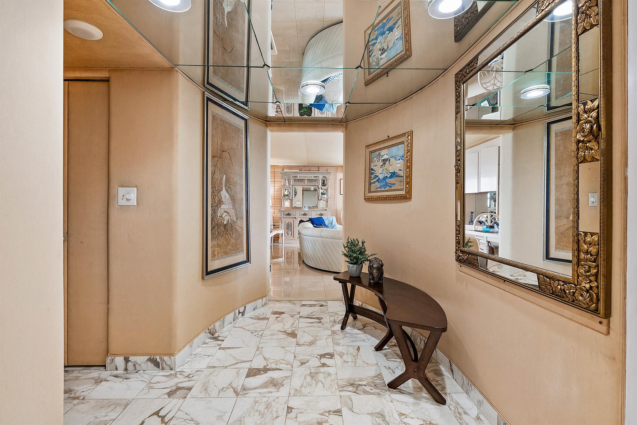 2751 S Ocean Drive 504n Property Photo 5