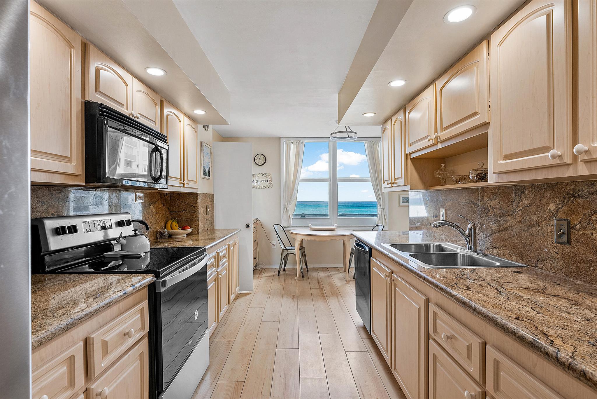 2751 S Ocean Drive 504n Property Photo 6