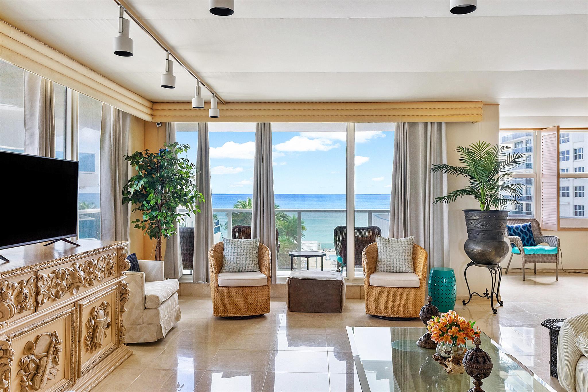 2751 S Ocean Drive 504n Property Photo 11