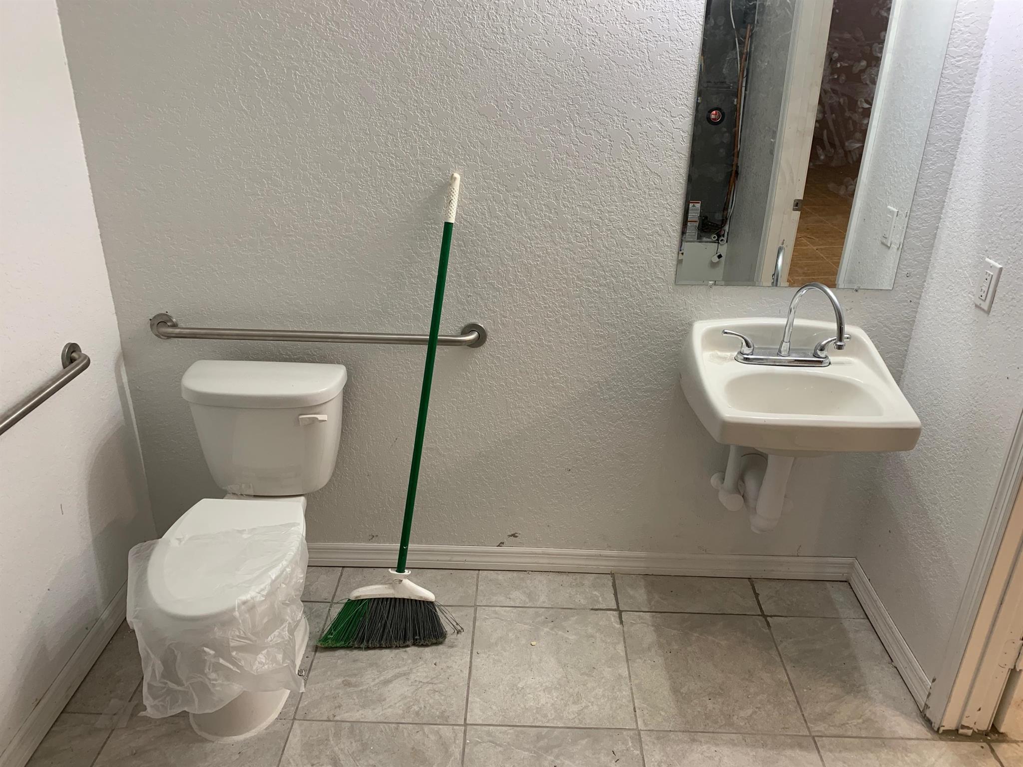 1708 D Avenue Property Photo 4