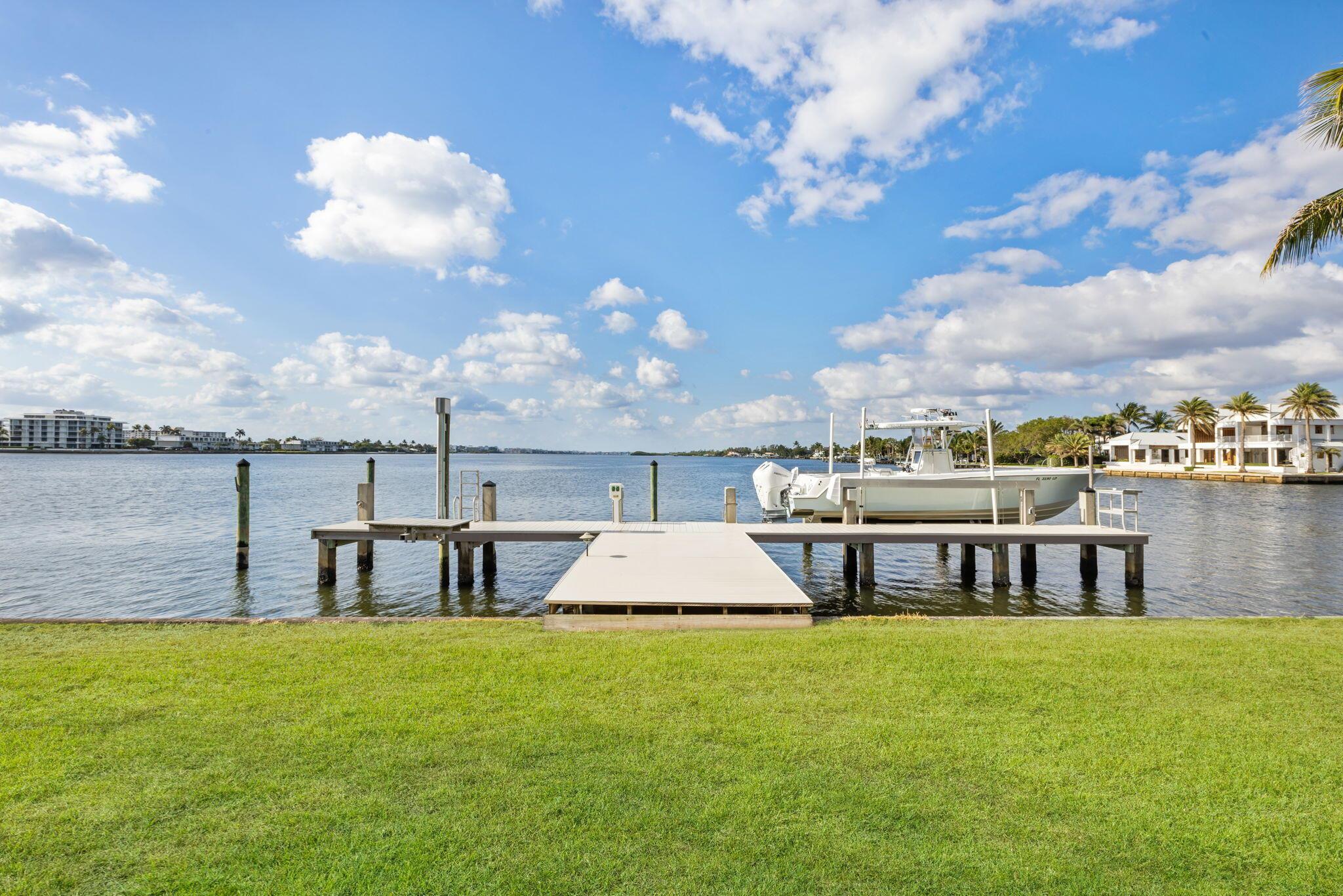 8026 Flagler Court Property Photo 3