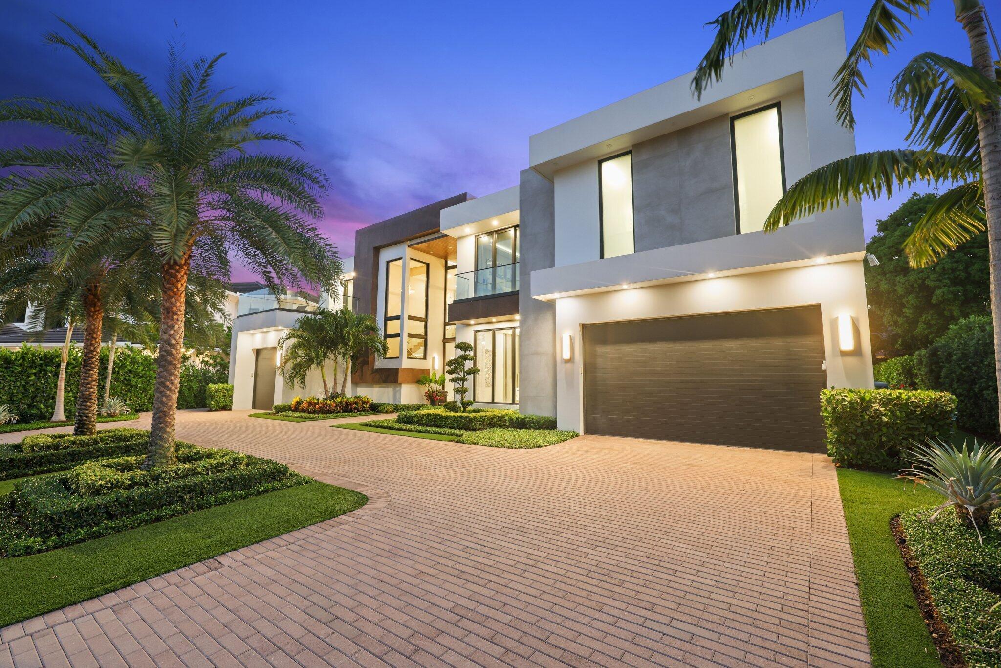 2391 Areca Palm Road Property Photo 8
