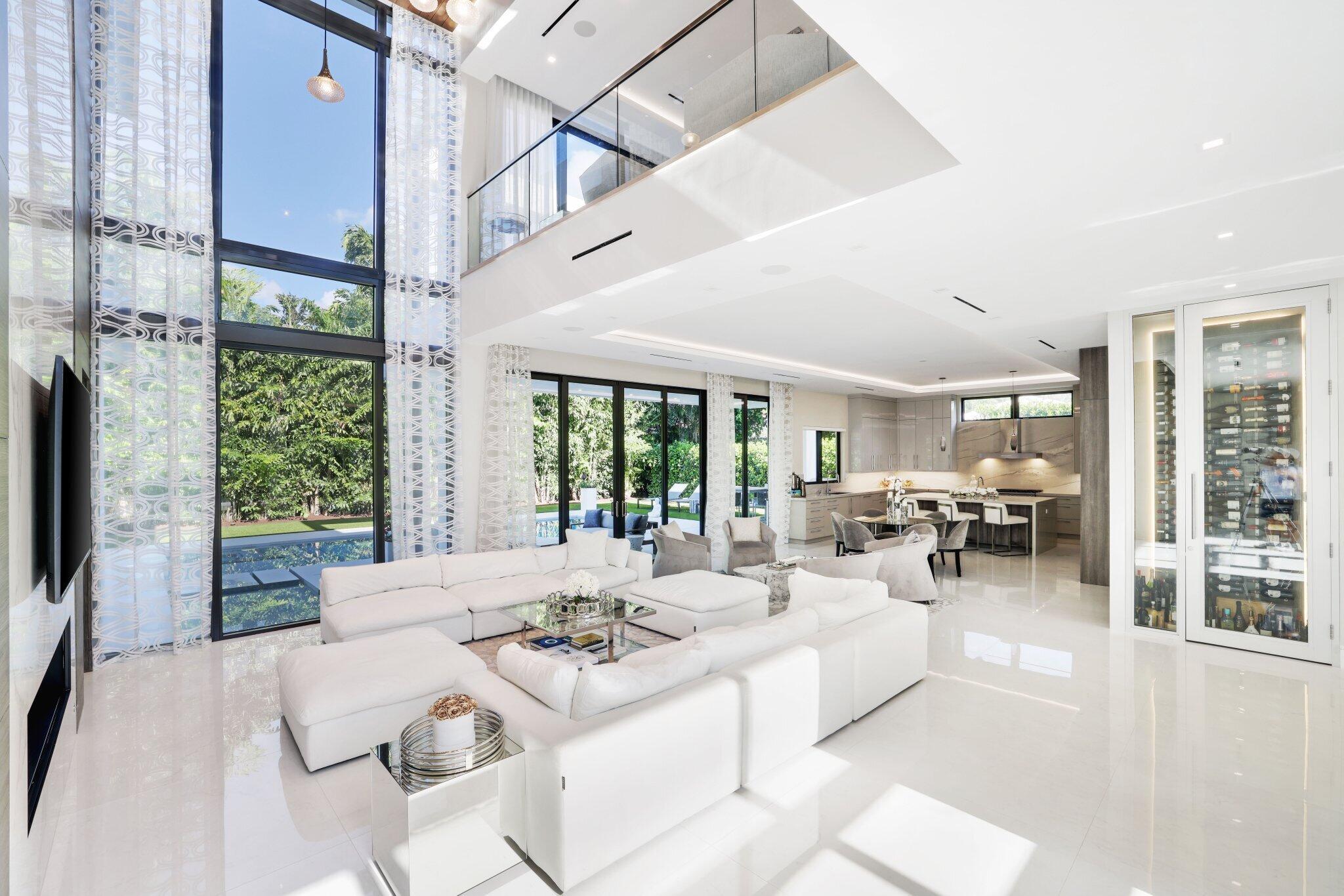 2391 Areca Palm Road Property Photo 14