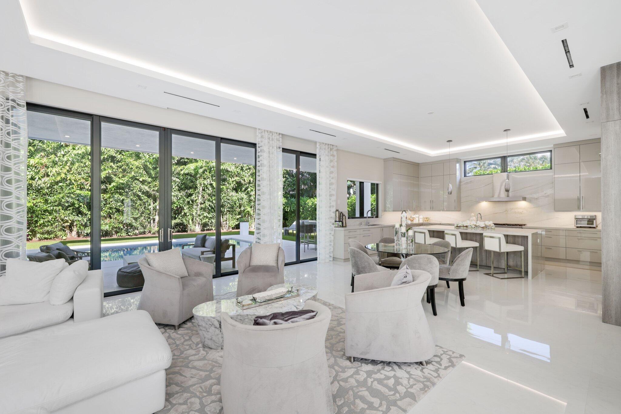 2391 Areca Palm Road Property Photo 18